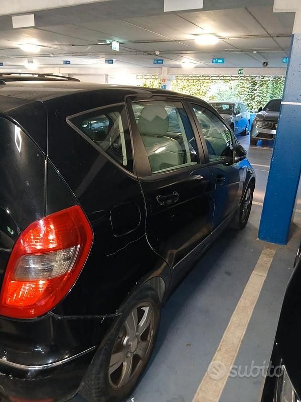Usata Mercedes A160 95 CV (69 kW) 2010 Nero Berlina