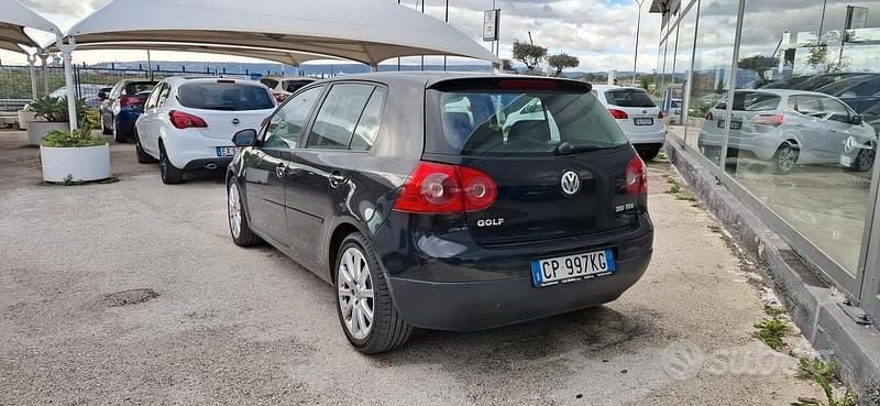 Usata VW Golf IV Sportline 140 CV (102 kW) 2005 Nero Berlina
