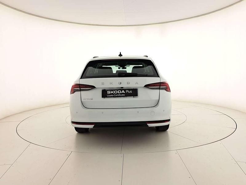Gebraucht Skoda Octavia Executive 150 PS (110 kW) 2025 Weiß Kombi