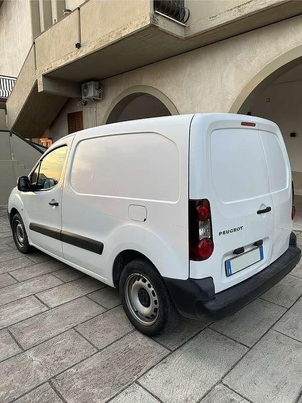 Usata Peugeot TePee 75 CV (55 kW) 2016 Bianco Furgone