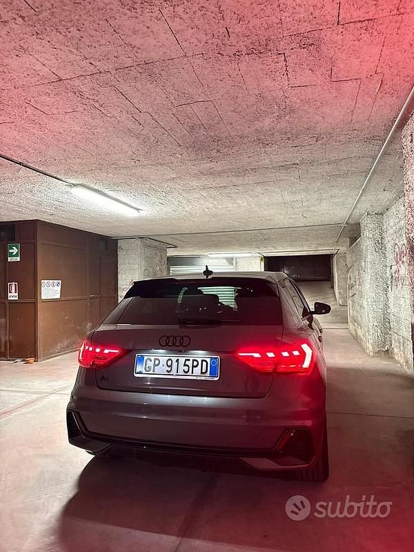 Usata Audi A1 110 CV (80 kW) 2023 Grigio SUV