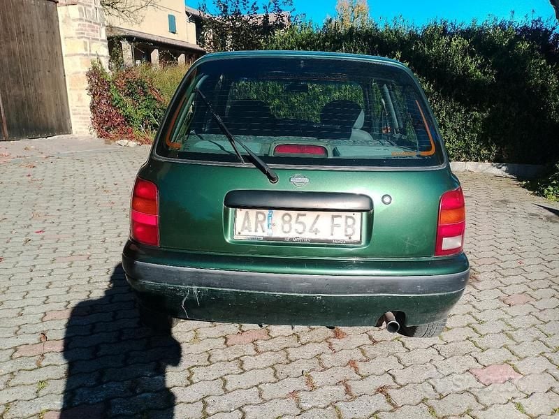 Usata Nissan Micra 54 CV (39 kW) 1997 Utilitaria