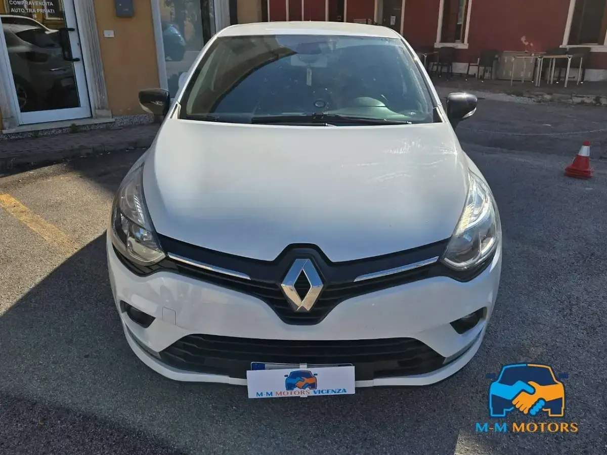 Usata Renault Clio 90 CV (66 kW) 2018 Bianco Utilitaria