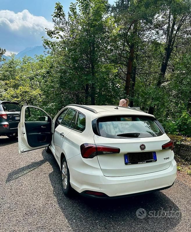 Occasion Fiat Tipo 2020 Blanc Berline