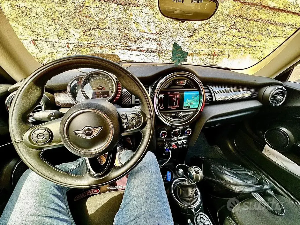 Begagnad Mini Cooper SD 170 HK (125 kW) 2016 Grå Halvkombi