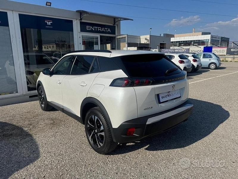 Usata Peugeot 2008 S 2022 Bianco SUV