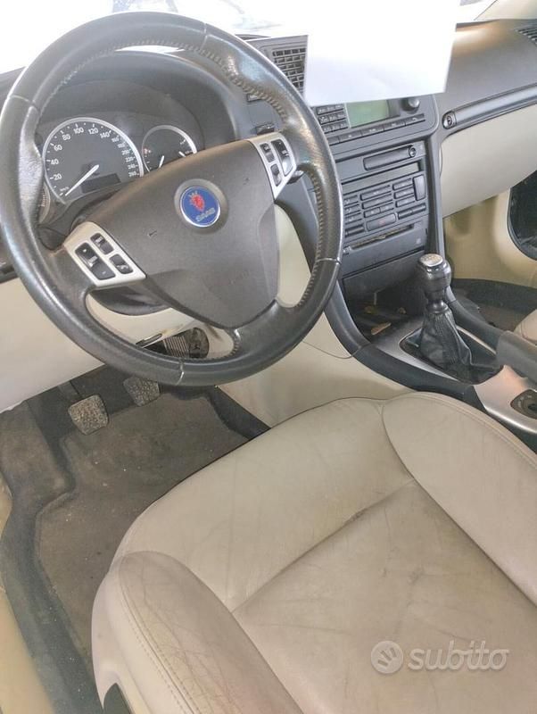 Usata Saab 9-3 Cabriolet Vector 150 CV (110 kW) 2006 Nero Cabrio