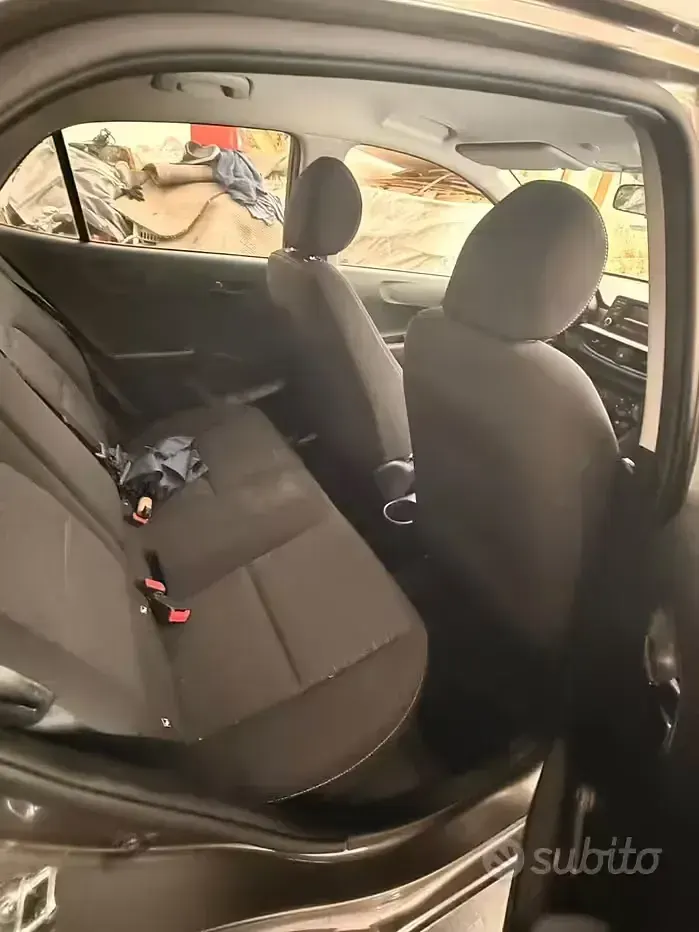 Usata Kia Picanto 67 CV (49 kW) 2018 Grigio Utilitaria