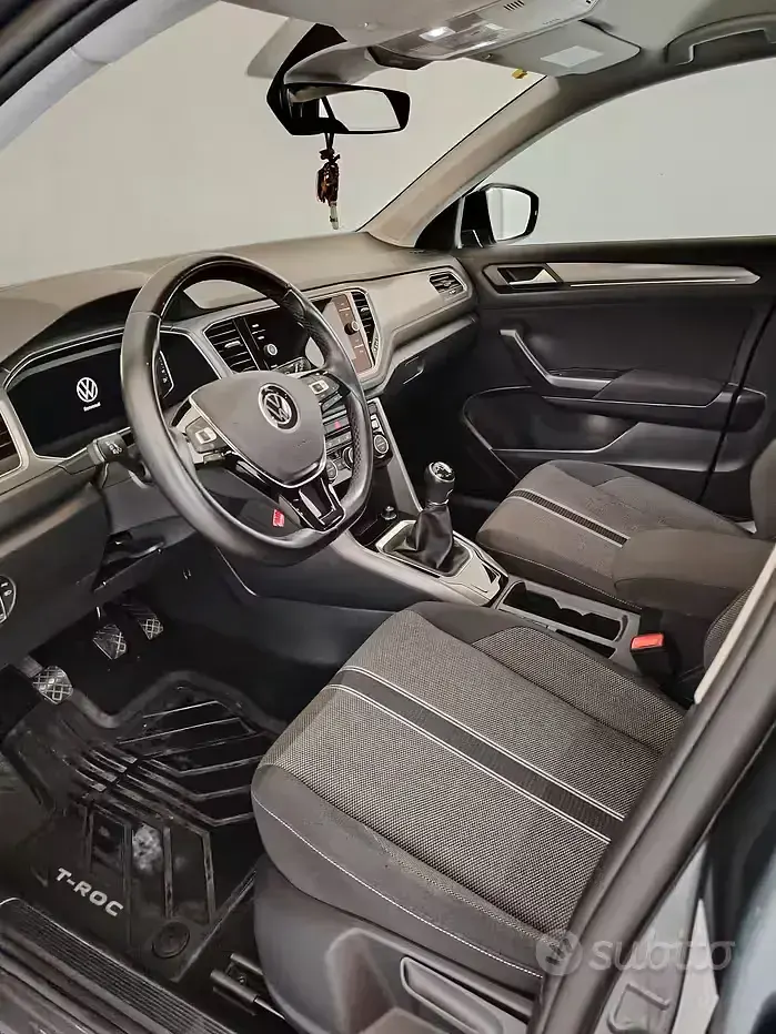 Usata VW T-Roc Style 110 CV (80 kW) 2021 Grigio SUV