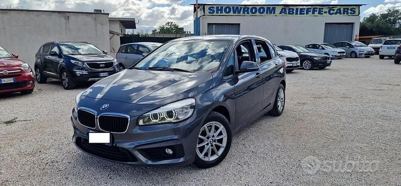 Grigio Usata 2015 BMW 218 Luxury Line Station wagon | 11.990 € (Buon prezzo) - Immagine 1/4