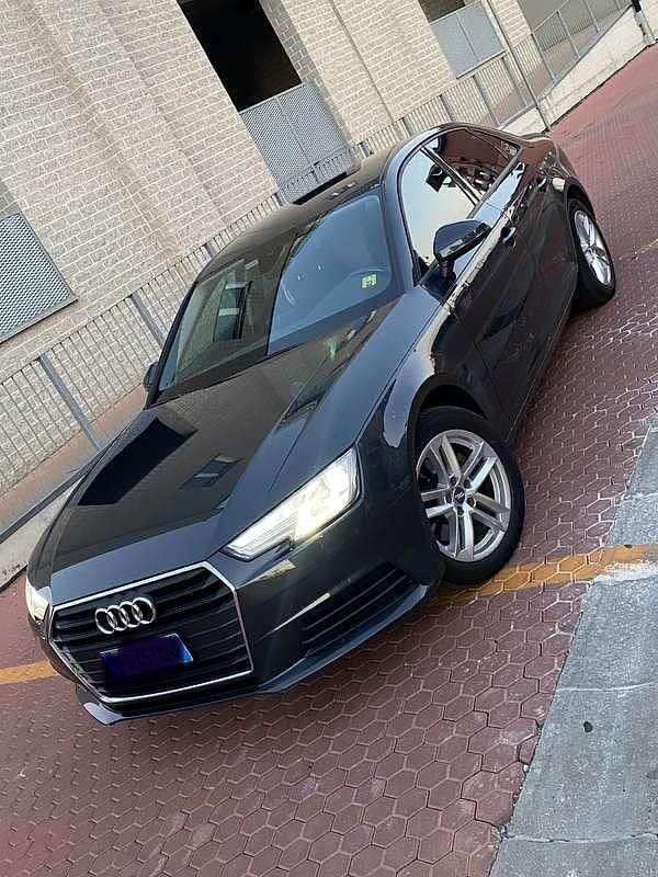 Usata Audi A4 Business 150 CV (110 kW) 2016 Grigio Berlina