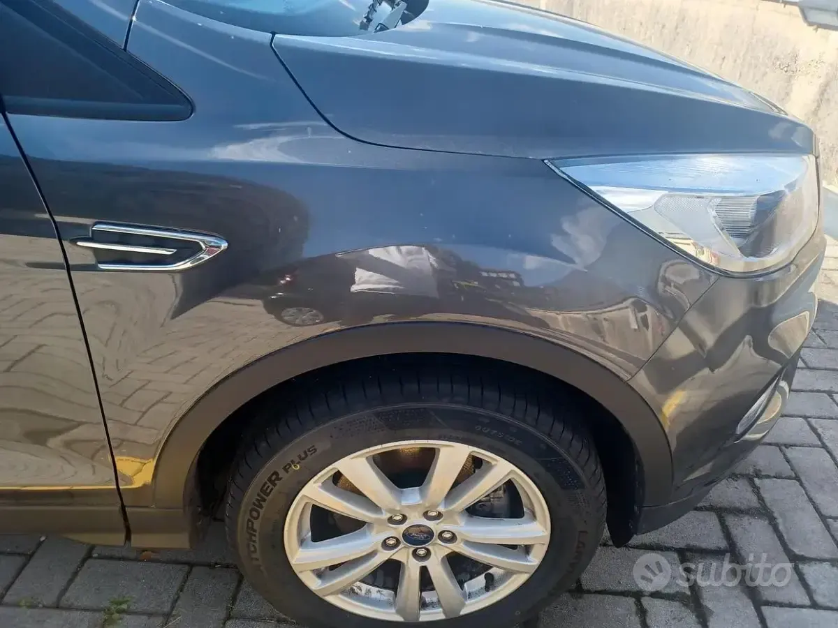 Usata Ford Kuga 120 CV (88 kW) 2017 SUV