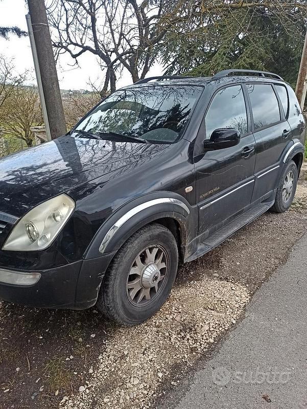 Usata Ssangyong (KGM) Rexton 2006 Nero SUV
