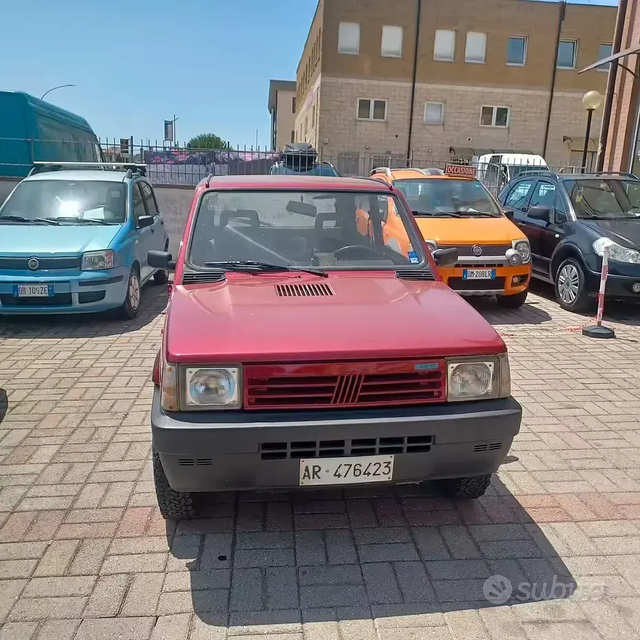 Usata Fiat Panda 4x4 50 CV (36 kW) 1993 Rosso Utilitaria
