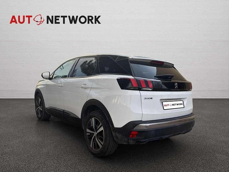 Usata Peugeot 3008 Active 131 CV (96 kW) 2020 Bianco SUV