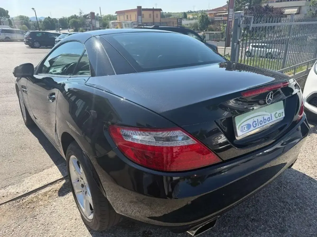 Usata Mercedes SLK200 184 CV (135 kW) 2011 Nero Cabrio