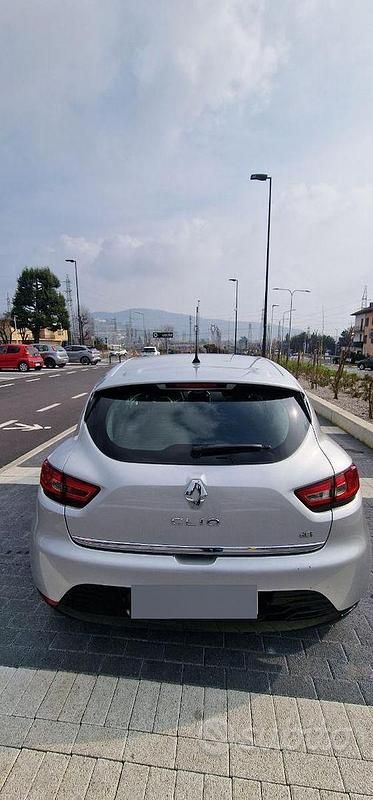 Usata Renault Clio IV 75 CV (55 kW) 2014 Grigio Berlina
