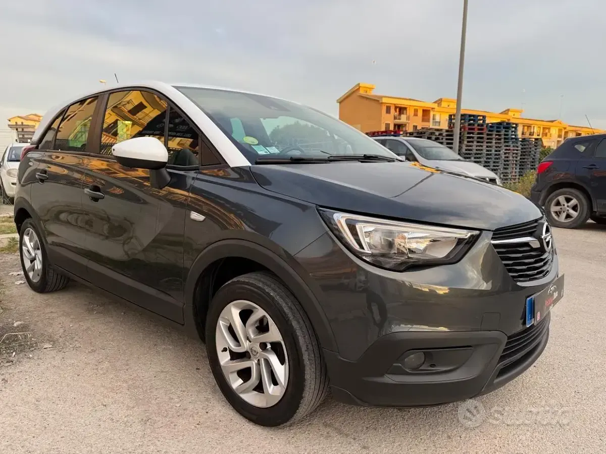 Usata Opel Crossland X Innovation 99 CV (72 kW) 2018 Grigio SUV