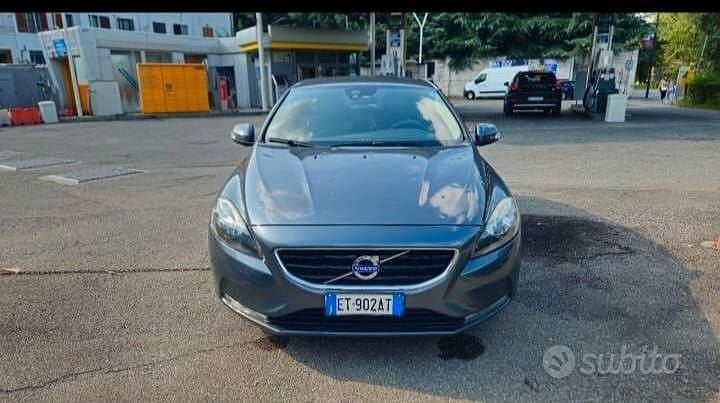 Usata Volvo V40 2013 Grigio Berlina