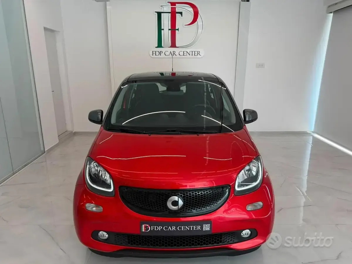 Usata Smart ForFour Prime 90 CV (66 kW) 2016 Rosso Utilitaria