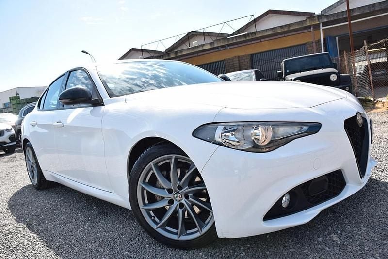 Occasion Alfa Romeo Giulia 150 ch (110 kW) 2017 Blanc Berline