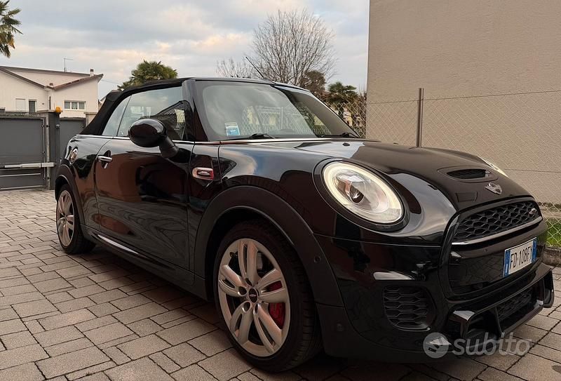Usata Mini Cooper Cabriolet 231 CV (169 kW) 2016 Nero Cabrio