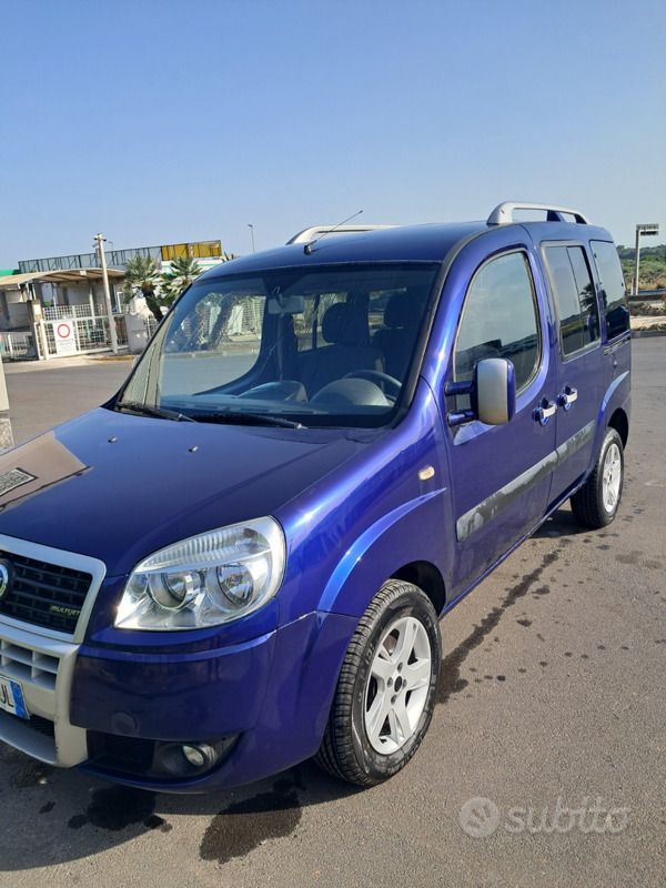 Blu Usata 2006 Fiat Doblò Monovolume | 3990 € - Immagine 1/4