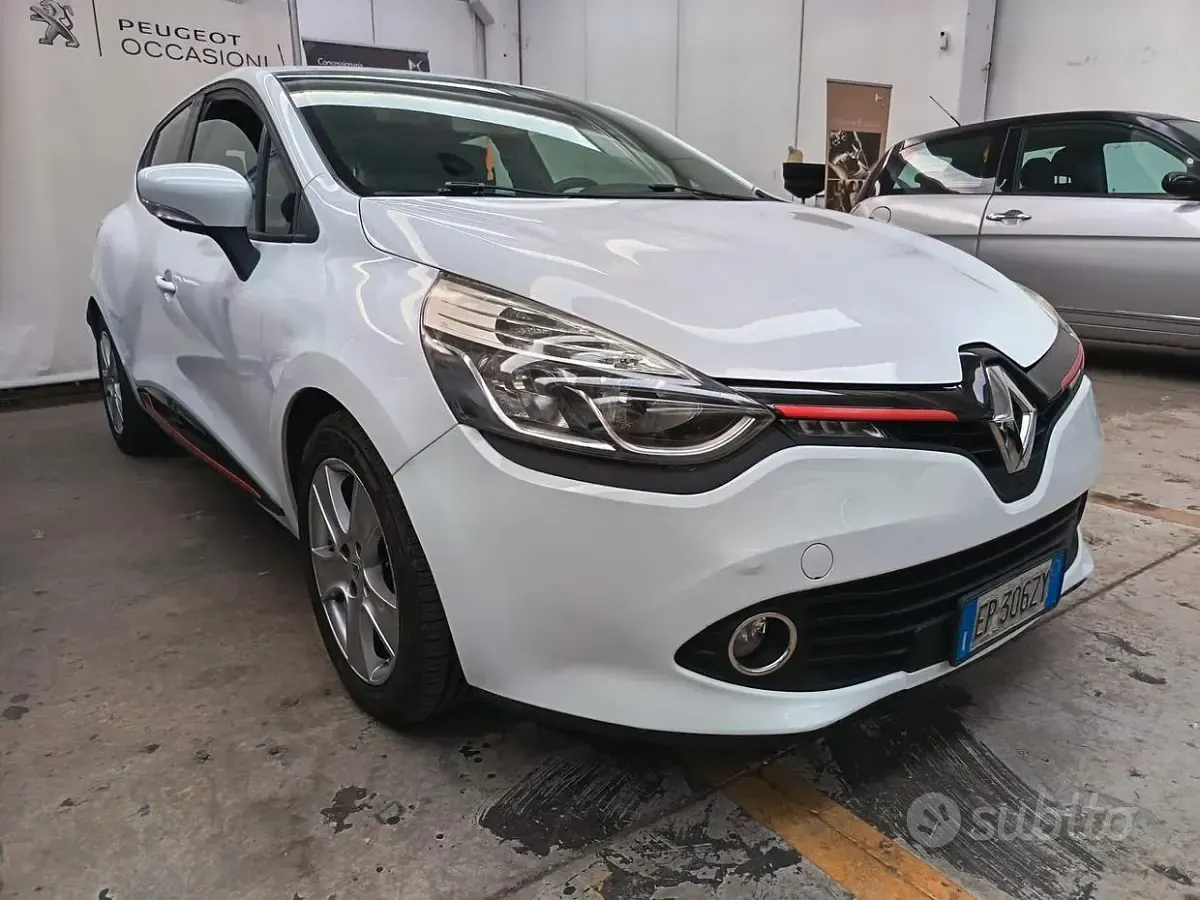 Usata Renault Clio IV 90 CV (66 kW) 2013 Bianco Berlina
