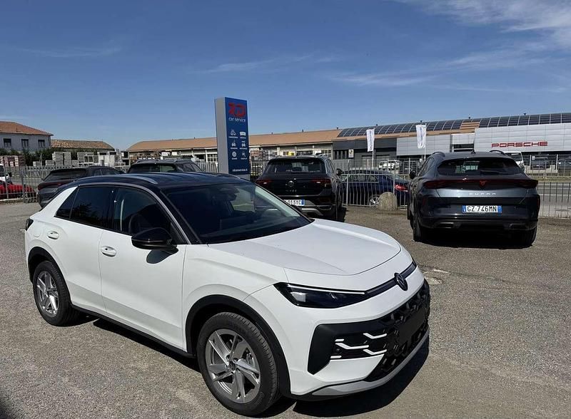 Nuova VW T-Roc Style 150 CV (110 kW) 2026 Pure white tetto nero SUV