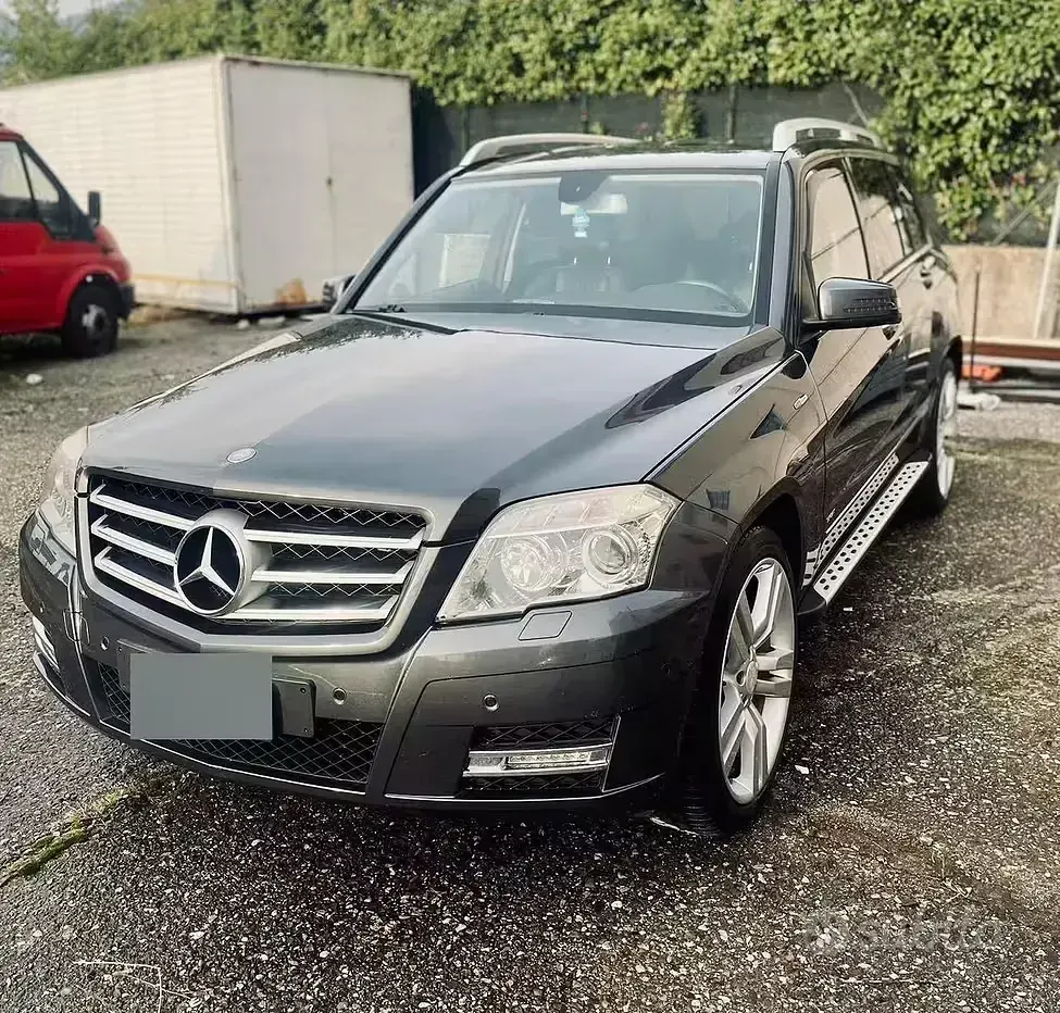Usata Mercedes GLK250 Premium 204 CV (150 kW) 2010 Grigio SUV