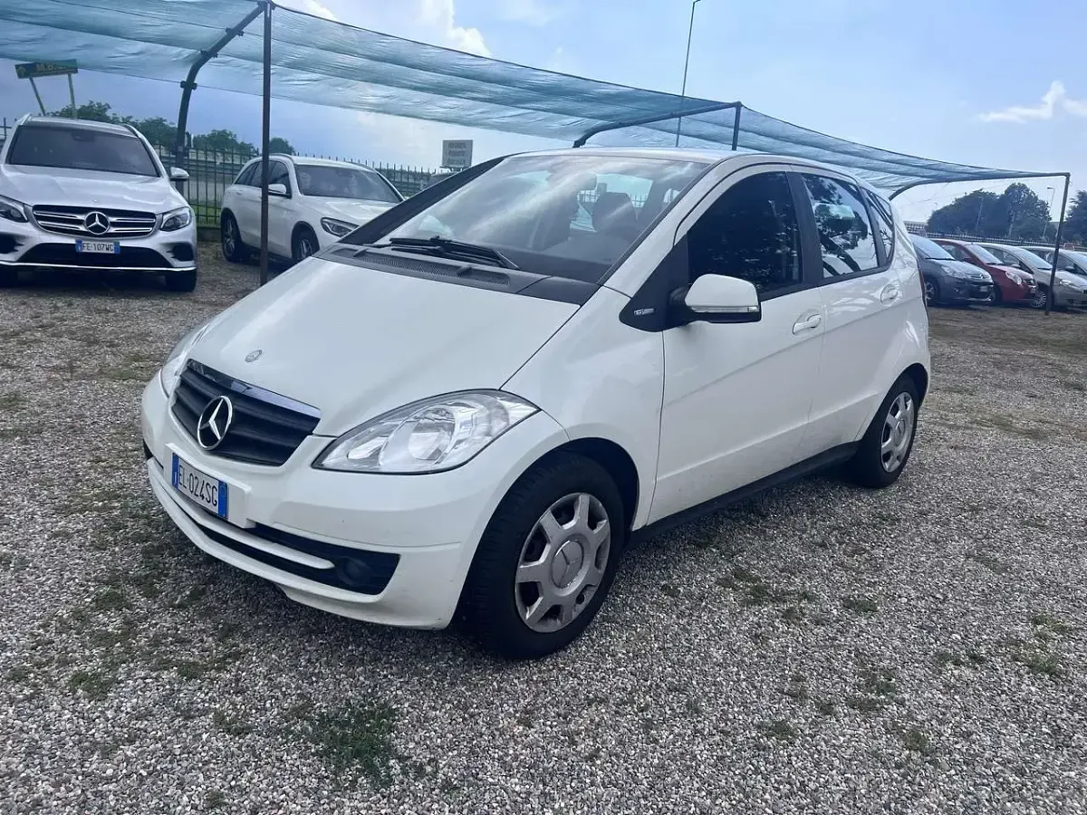 Usata Mercedes A160 SE 95 CV (69 kW) 2012 Bianco Utilitaria