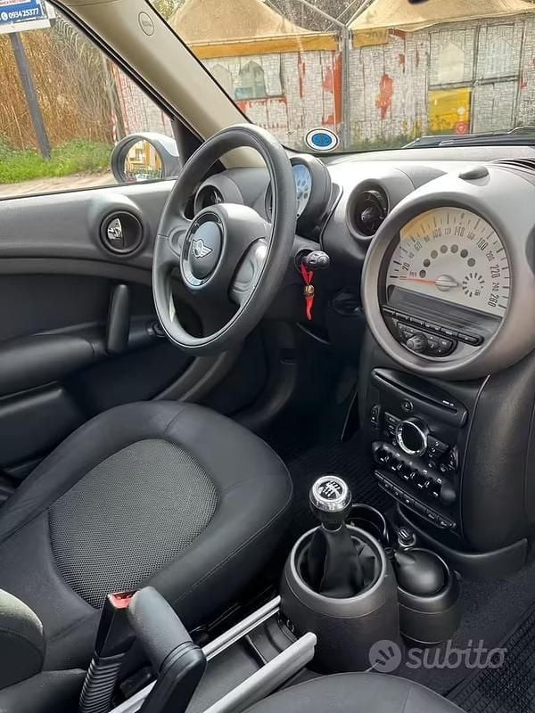 Usata Mini Countryman 122 CV (89 kW) 2013 Verde SUV