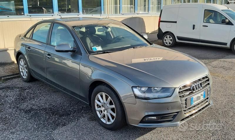 Grigio Usata 2013 Audi A4 Tre volumi | 9290 € (Buon prezzo) - Immagine 1/4