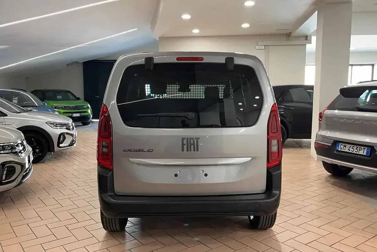 Nuova Fiat Doblò S 102 CV (75 kW) 2026 Grigio maestro Monovolume
