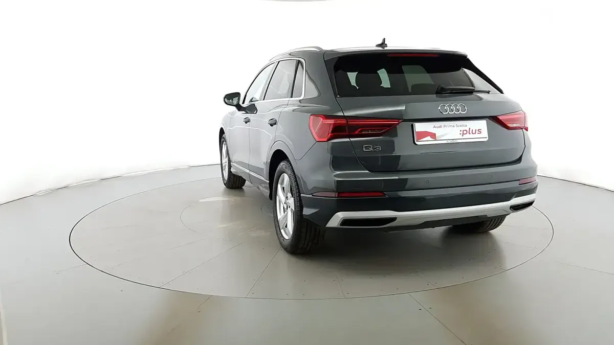Usata Audi Q3 Advanced 150 CV (110 kW) 2024 Grigio atomico metallizzato SUV