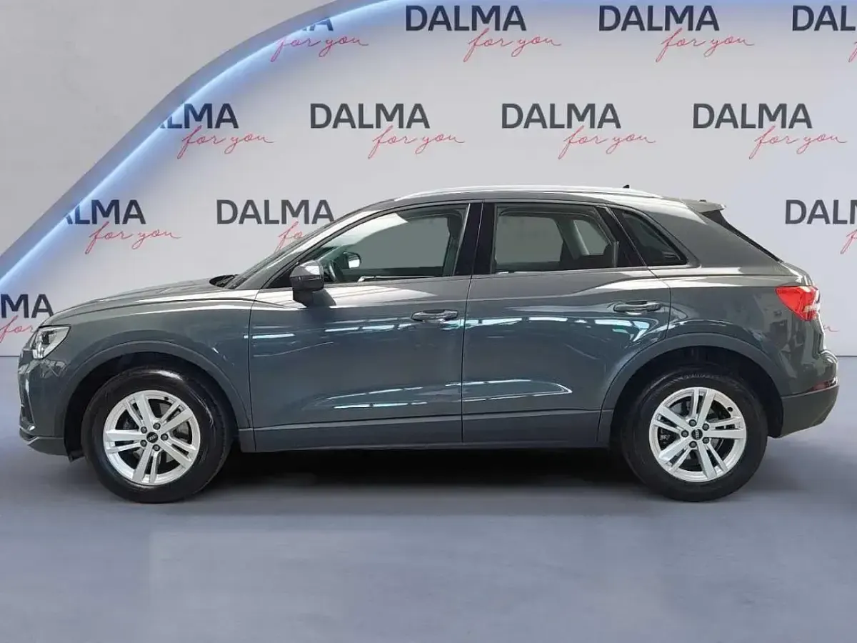 Usata Audi Q3 Business 150 CV (110 kW) 2021 Grigio chronos SUV