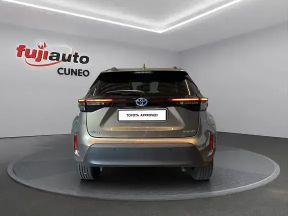 Usata Toyota Yaris Cross Trend 116 CV (85 kW) 2023 Grigio SUV