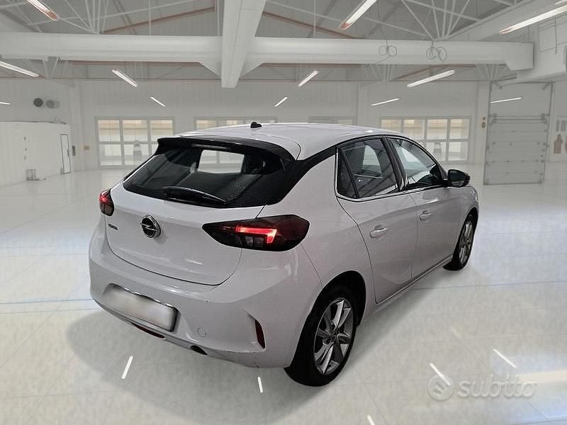 Usata Opel Corsa Elegance 100 CV (73 kW) 2021 Bianco Utilitaria