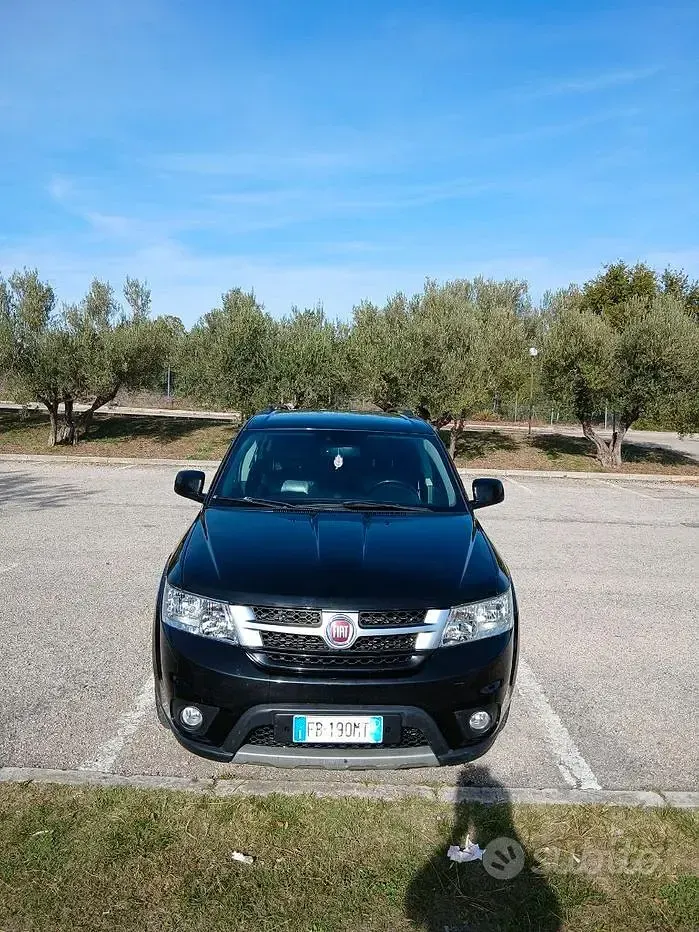 Usata Fiat Freemont 170 CV (125 kW) 2015 Nero SUV