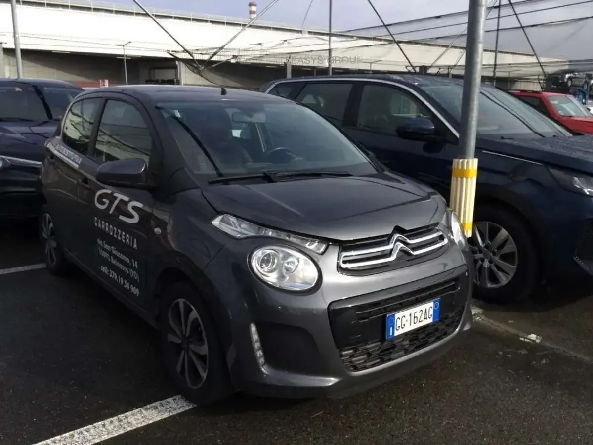 Usata Citroën C1 Shine 72 CV (52 kW) 2021 Grigio platinum met. Utilitaria