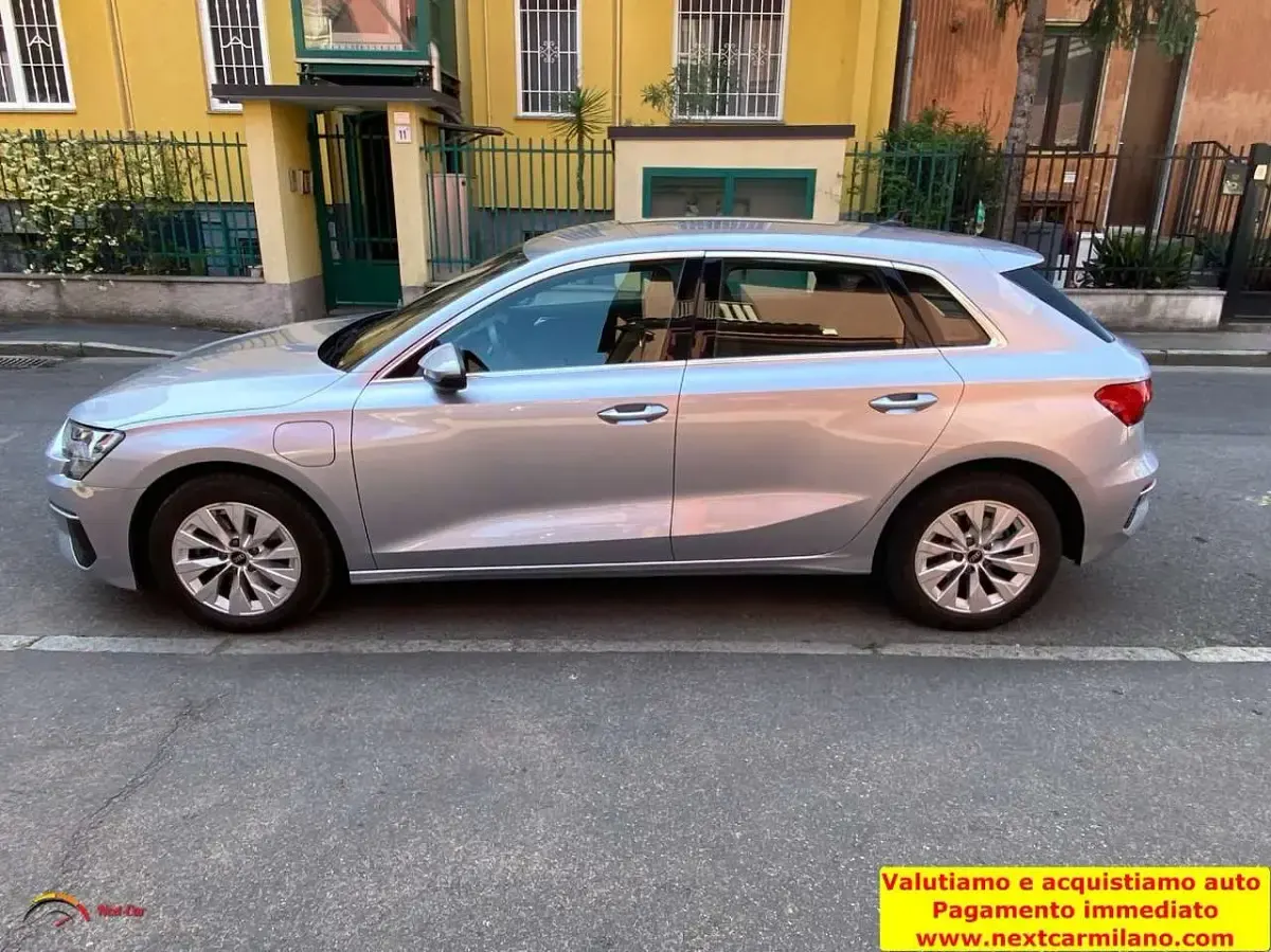Usata Audi A3 Advanced 150 CV (110 kW) 2021 Argento Berlina