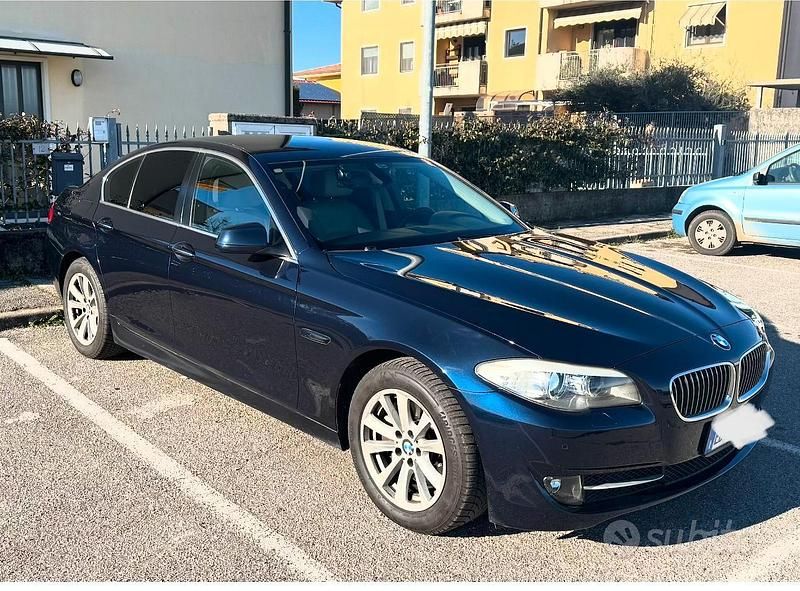 Begagnad BMW 525 Efficient Dynamics 2010 Blå Sedan