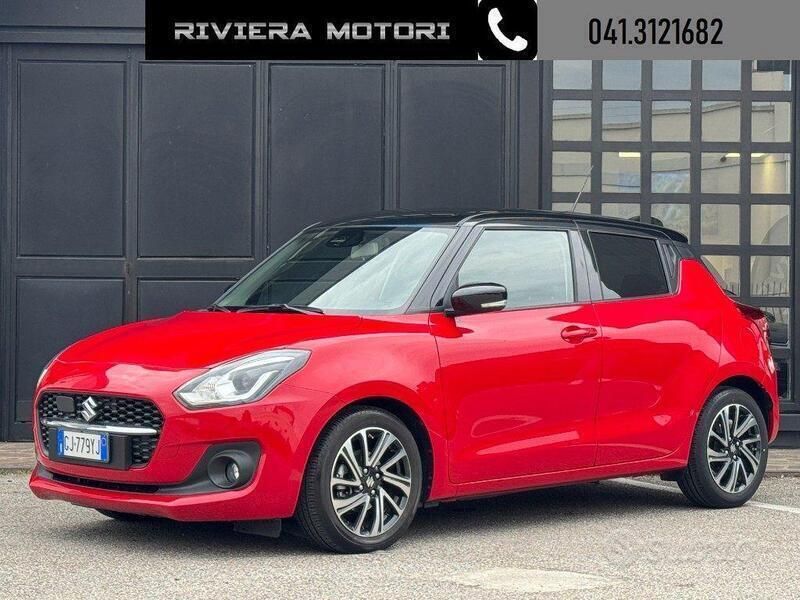 Rosso(met.) Usata 2022 Suzuki Swift Due volumi | 14.990 € (Ottimo prezzo) - Immagine 1/4