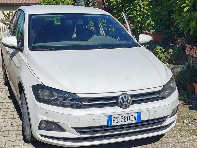 Usata VW Polo Comfortline 90 CV (66 kW) 2019 Bianco Utilitaria