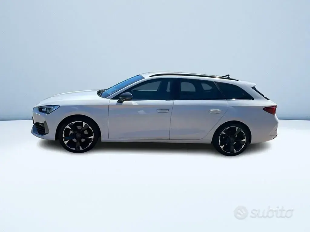 Usata Cupra Leon 150 CV (110 kW) 2024 Bianco Station wagon