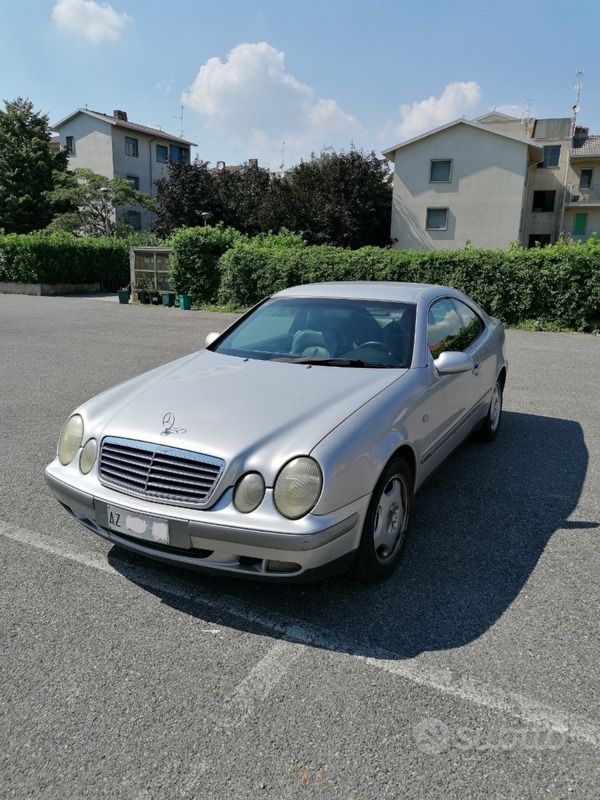 Grigio Usata 1998 Mercedes CLK200 Coupé | 2800 € (Buon prezzo) - Immagine 1/3