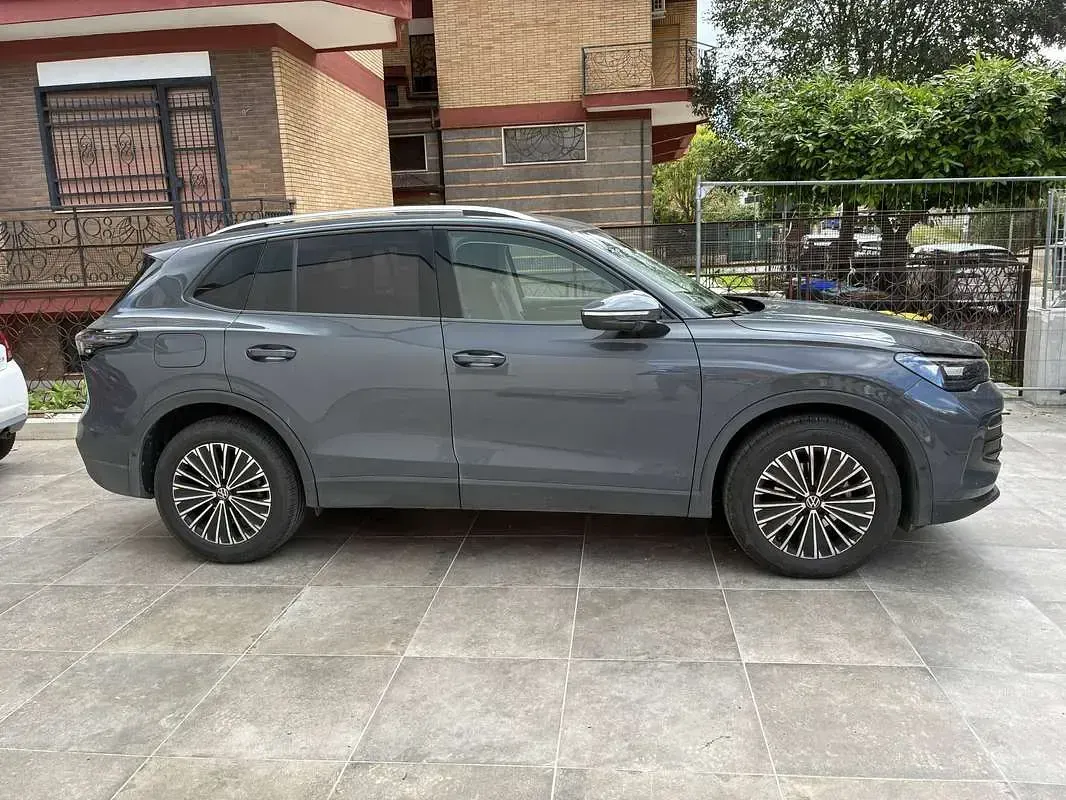 Usata VW Tiguan Edition 150 CV (110 kW) 2025 Grigio SUV