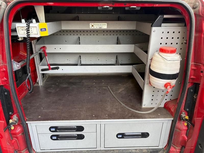 Usata Fiat Fiorino 95 CV (69 kW) 2016 Rosso Monovolume