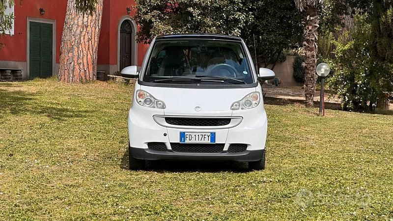 Usata Smart ForTwo Coupé Pure 61 CV (44 kW) 2011 Bianco Coupé