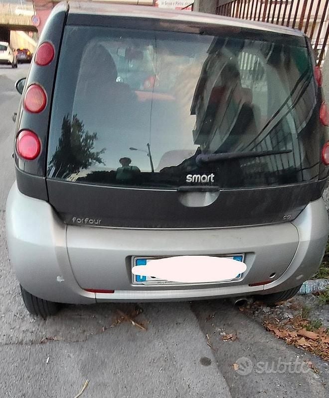 Usata Smart ForFour 68 CV (50 kW) 2004 Grigio Utilitaria